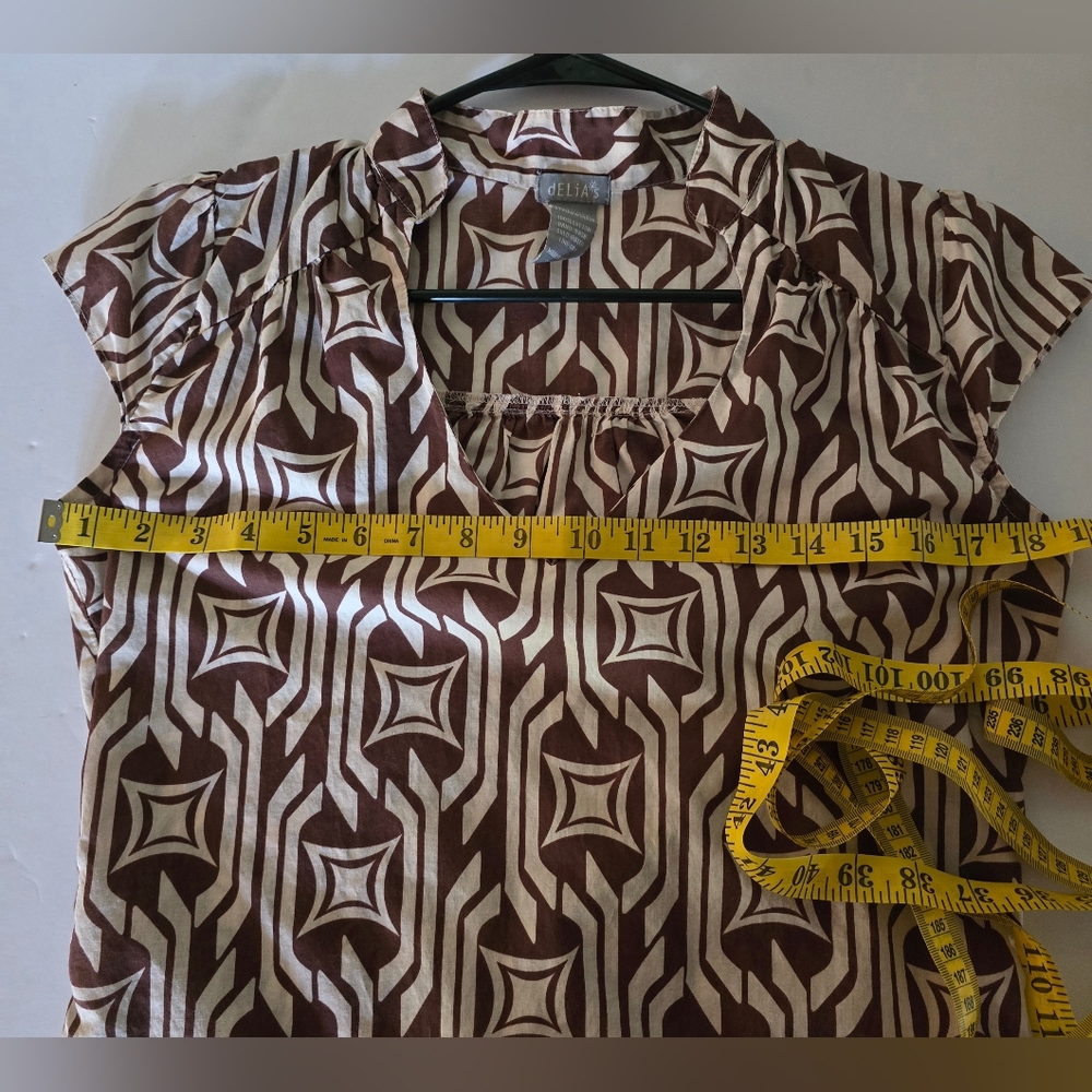 dELiA*s Y2K Graphic Brown and White Cap Sleeve Blouse - Picture 4 of 7